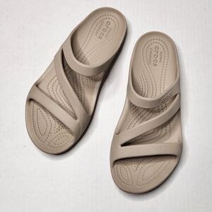 Crocs Size 6 Tan Strappy Slides